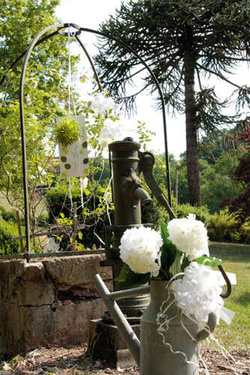 Olbrzymia tiulowa kokarda, biała, 70mm, 5 szt.