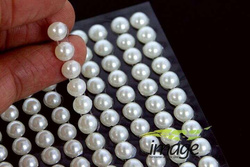 Perełki przyklejane do dekoracji 4mm, 1 op.