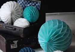 Kula Bibułowa Biały 30 cm, 1 szt.