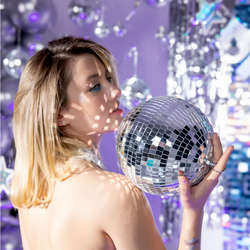 Zawieszka KULA DYSKOTEKOWA Lustrzana 20cm