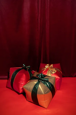 Balon Foliowy Świąteczne PREZENTY 34x36cm 3szt.