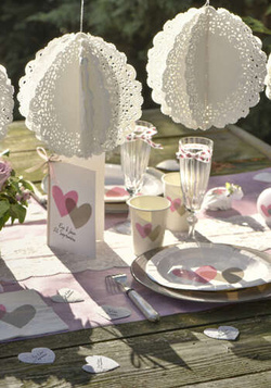 Kula koronkowa biała, 20 cm 1 szt.