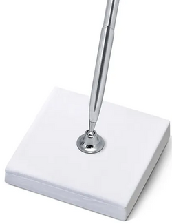 Stojaczek z Srebrnym Długopisem do Wpisu Gości