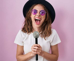 Mikrofon Błyszczący Srebrny Gadżet Disco