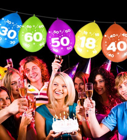 Balony odwrotny nadruk cyfra 60 SZEŚĆDZIESIĄT 5szt