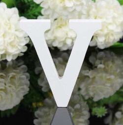 Literka Drewniana "V", 16 cm, 1 szt.